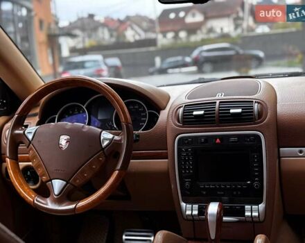 Синий Порше Каен, объемом двигателя 4.81 л и пробегом 274 тыс. км за 7500 $, фото 43 на Automoto.ua
