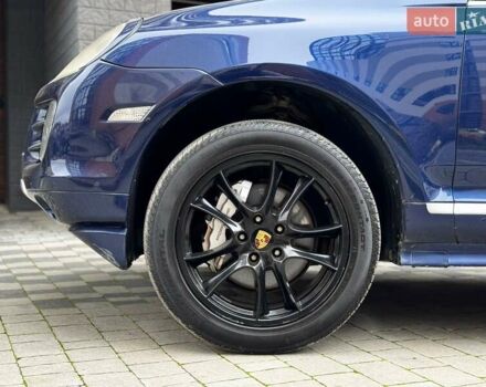 Синий Порше Каен, объемом двигателя 4.81 л и пробегом 274 тыс. км за 7500 $, фото 14 на Automoto.ua