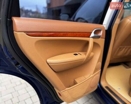 Синий Порше Каен, объемом двигателя 4.81 л и пробегом 274 тыс. км за 7500 $, фото 30 на Automoto.ua