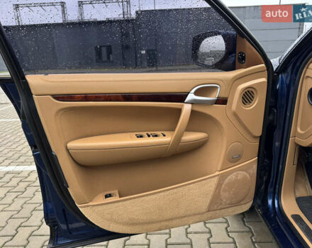 Синий Порше Каен, объемом двигателя 4.8 л и пробегом 150 тыс. км за 9900 $, фото 37 на Automoto.ua