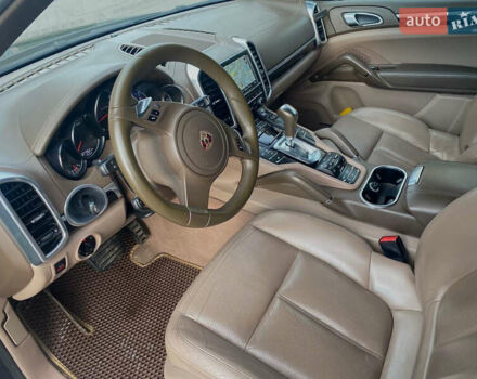 Синий Порше Каен, объемом двигателя 2.97 л и пробегом 300 тыс. км за 19962 $, фото 1 на Automoto.ua