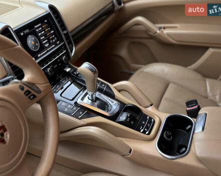 Синий Порше Каен, объемом двигателя 3.6 л и пробегом 250 тыс. км за 18800 $, фото 29 на Automoto.ua