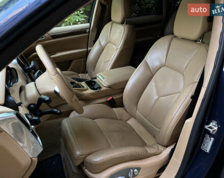 Синій Порше Cayenne, об'ємом двигуна 3.6 л та пробігом 182 тис. км за 13000 $, фото 16 на Automoto.ua