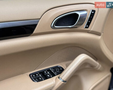 Синий Порше Каен, объемом двигателя 3.6 л и пробегом 240 тыс. км за 14950 $, фото 28 на Automoto.ua