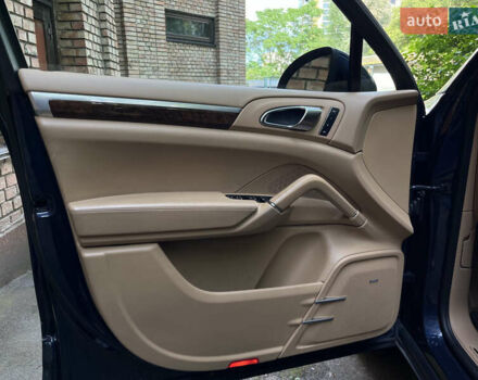 Синій Порше Cayenne, об'ємом двигуна 3.6 л та пробігом 182 тис. км за 13000 $, фото 14 на Automoto.ua