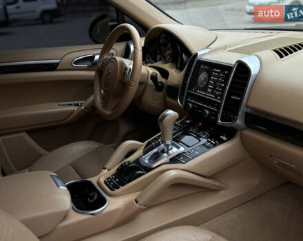 Синий Порше Каен, объемом двигателя 3.6 л и пробегом 250 тыс. км за 18800 $, фото 19 на Automoto.ua