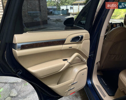 Синій Порше Cayenne, об'ємом двигуна 3.6 л та пробігом 182 тис. км за 13000 $, фото 24 на Automoto.ua