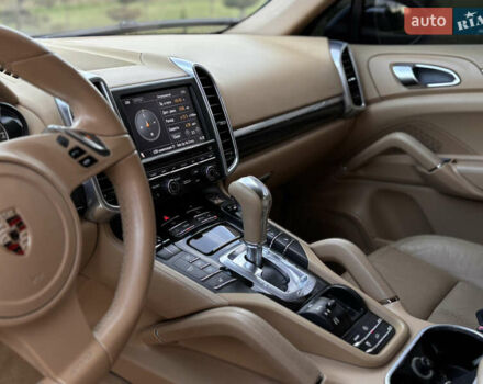 Синий Порше Каен, объемом двигателя 3.6 л и пробегом 250 тыс. км за 14800 $, фото 23 на Automoto.ua