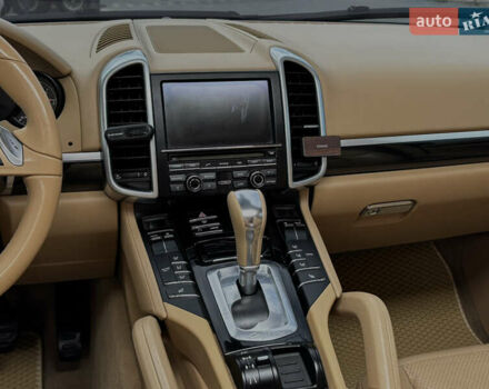 Синій Порше Cayenne, об'ємом двигуна 3.6 л та пробігом 240 тис. км за 17900 $, фото 15 на Automoto.ua