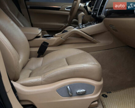 Синий Порше Каен, объемом двигателя 3.6 л и пробегом 240 тыс. км за 14950 $, фото 21 на Automoto.ua