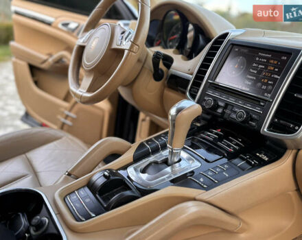 Синий Порше Каен, объемом двигателя 3.6 л и пробегом 250 тыс. км за 14800 $, фото 21 на Automoto.ua