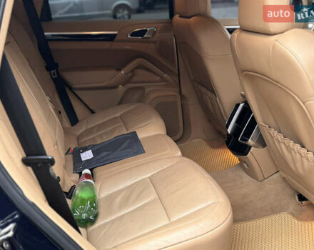 Синий Порше Каен, объемом двигателя 3.6 л и пробегом 250 тыс. км за 18800 $, фото 23 на Automoto.ua