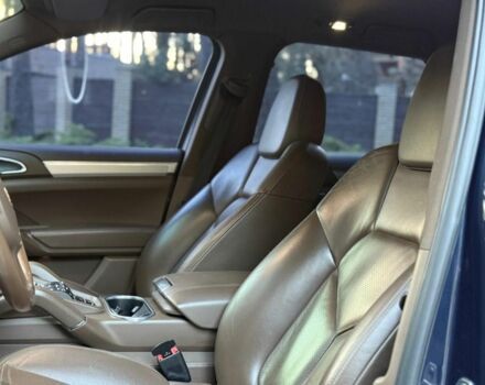 Синий Порше Каен, объемом двигателя 3.6 л и пробегом 133 тыс. км за 18500 $, фото 12 на Automoto.ua