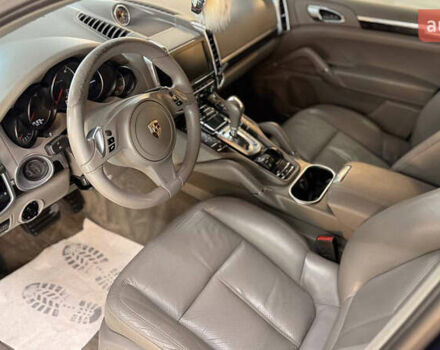 Синій Порше Cayenne, об'ємом двигуна 3 л та пробігом 290 тис. км за 18500 $, фото 12 на Automoto.ua