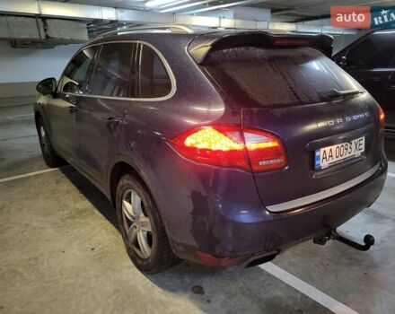 Синій Порше Cayenne, об'ємом двигуна 3 л та пробігом 207 тис. км за 25000 $, фото 2 на Automoto.ua
