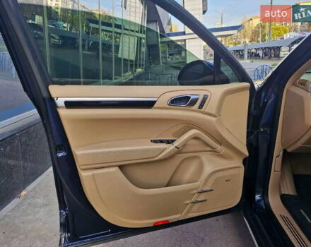 Синий Порше Каен, объемом двигателя 3.6 л и пробегом 139 тыс. км за 20900 $, фото 21 на Automoto.ua