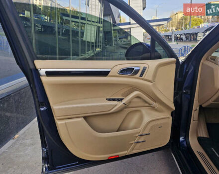 Синій Порше Cayenne, об'ємом двигуна 3.6 л та пробігом 139 тис. км за 22900 $, фото 18 на Automoto.ua