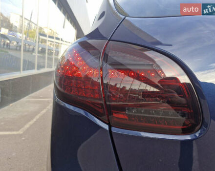 Синій Порше Cayenne, об'ємом двигуна 3.6 л та пробігом 139 тис. км за 22900 $, фото 27 на Automoto.ua