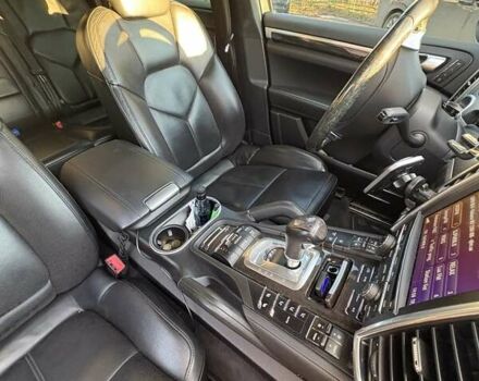 Синий Порше Каен, объемом двигателя 3 л и пробегом 220 тыс. км за 23000 $, фото 3 на Automoto.ua