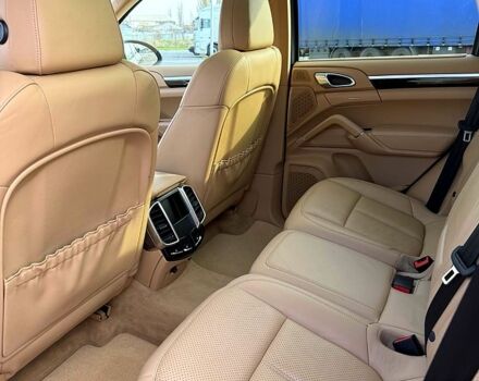 Синій Порше Cayenne, об'ємом двигуна 3 л та пробігом 212 тис. км за 26500 $, фото 12 на Automoto.ua