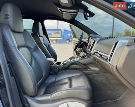 Синій Порше Cayenne, об'ємом двигуна 3 л та пробігом 153 тис. км за 34000 $, фото 24 на Automoto.ua
