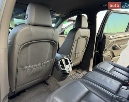 Синій Порше Cayenne, об'ємом двигуна 3 л та пробігом 153 тис. км за 34000 $, фото 34 на Automoto.ua