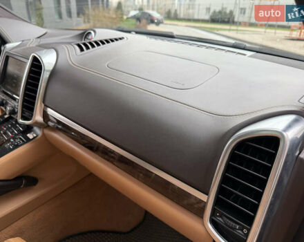 Синий Порше Каен, объемом двигателя 4.8 л и пробегом 142 тыс. км за 31900 $, фото 31 на Automoto.ua