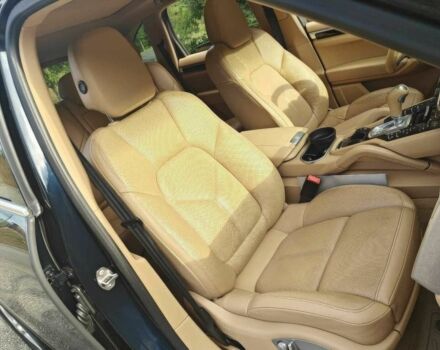 Порше Cayenne 2015 у Кривому Розі на Automoto.ua Синій Порше Cayenne, об'ємом двигуна 3.6 л та пробігом 76 тис. км за 6800 $, фото 11 на Automoto.ua