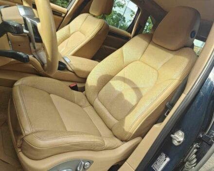 Порше Cayenne 2015 у Кривому Розі на Automoto.ua Синій Порше Cayenne, об'ємом двигуна 3.6 л та пробігом 76 тис. км за 6800 $, фото 8 на Automoto.ua