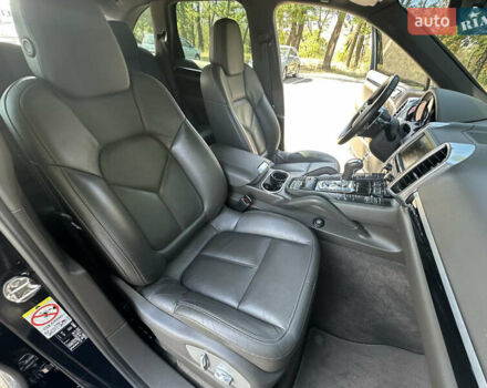 Синий Порше Каен, объемом двигателя 2.97 л и пробегом 151 тыс. км за 37700 $, фото 38 на Automoto.ua