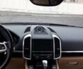 Синий Порше Каен, объемом двигателя 2.97 л и пробегом 175 тыс. км за 32000 $, фото 16 на Automoto.ua