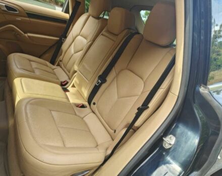 Порше Cayenne 2015 у Кривому Розі на Automoto.ua Синій Порше Cayenne, об'ємом двигуна 3.6 л та пробігом 76 тис. км за 6800 $, фото 13 на Automoto.ua