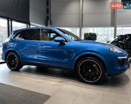 Синий Порше Каен, объемом двигателя 4.13 л и пробегом 188 тыс. км за 45000 $, фото 3 на Automoto.ua