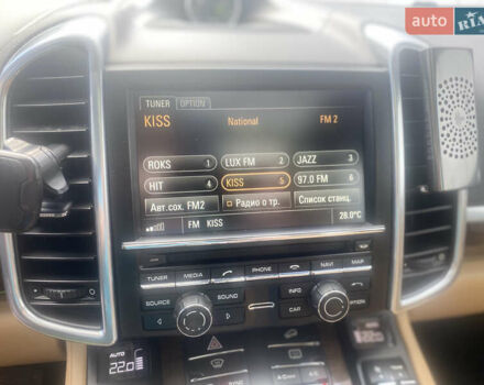 Порше Каен 2016 в Львове на Automoto.ua Синий Порше Каен, объемом двигателя 3 л и пробегом 132 тыс. км за 35500 $, фото 46 на Automoto.ua