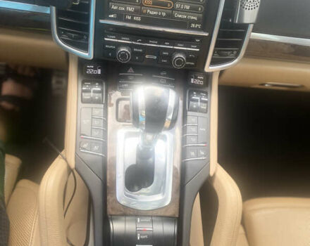 Порше Каен 2016 в Львове на Automoto.ua Синий Порше Каен, объемом двигателя 3 л и пробегом 132 тыс. км за 35500 $, фото 43 на Automoto.ua