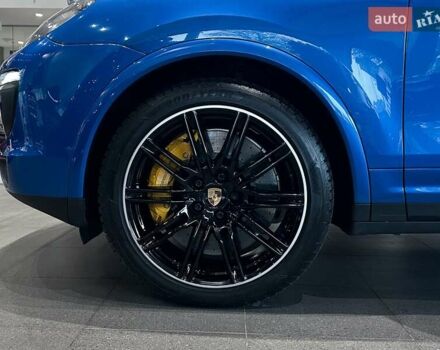 Синий Порше Каен, объемом двигателя 4.13 л и пробегом 188 тыс. км за 45000 $, фото 10 на Automoto.ua