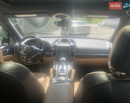 Порше Каен 2016 в Львове на Automoto.ua Синий Порше Каен, объемом двигателя 3 л и пробегом 132 тыс. км за 35500 $, фото 27 на Automoto.ua