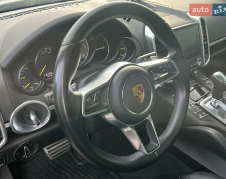 Синій Порше Cayenne, об'ємом двигуна 3 л та пробігом 116 тис. км за 33990 $, фото 18 на Automoto.ua