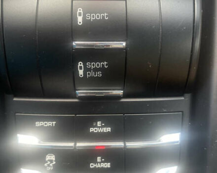 Порше Каен 2016 в Львове на Automoto.ua Синий Порше Каен, объемом двигателя 3 л и пробегом 132 тыс. км за 35500 $, фото 44 на Automoto.ua