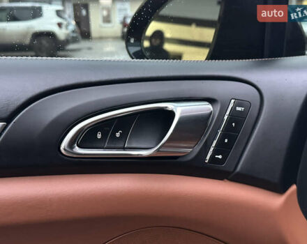 Синій Порше Cayenne, об'ємом двигуна 3.6 л та пробігом 245 тис. км за 22000 $, фото 29 на Automoto.ua