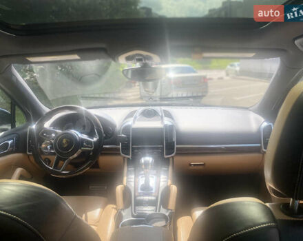 Порше Каен 2016 в Львове на Automoto.ua Синий Порше Каен, объемом двигателя 3 л и пробегом 132 тыс. км за 35500 $, фото 32 на Automoto.ua