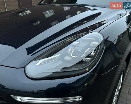 Синий Порше Каен, объемом двигателя 3.6 л и пробегом 245 тыс. км за 22000 $, фото 12 на Automoto.ua