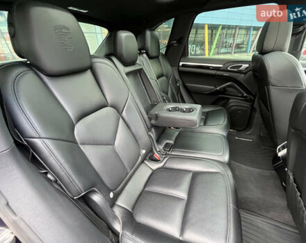 Синій Порше Cayenne, об'ємом двигуна 3 л та пробігом 116 тис. км за 33990 $, фото 13 на Automoto.ua