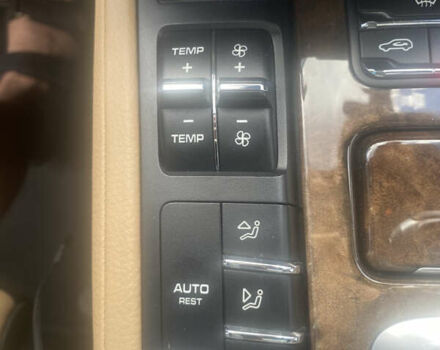 Порше Каен 2016 в Львове на Automoto.ua Синий Порше Каен, объемом двигателя 3 л и пробегом 132 тыс. км за 35500 $, фото 48 на Automoto.ua