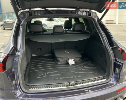 Синій Порше Cayenne, об'ємом двигуна 3 л та пробігом 116 тис. км за 33990 $, фото 26 на Automoto.ua