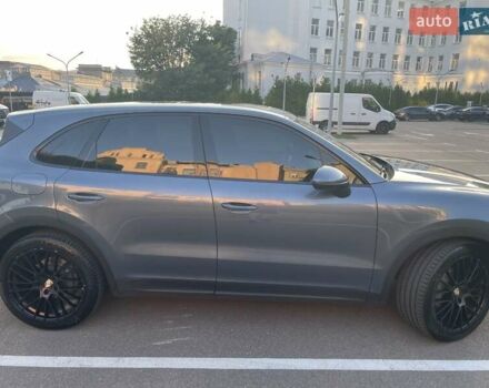 Синий Порше Каен, объемом двигателя 2.89 л и пробегом 157 тыс. км за 47000 $, фото 12 на Automoto.ua