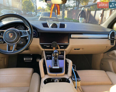 Синий Порше Каен, объемом двигателя 2.89 л и пробегом 96 тыс. км за 61500 $, фото 3 на Automoto.ua