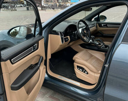 Синій Порше Cayenne, об'ємом двигуна 3 л та пробігом 95 тис. км за 55000 $, фото 8 на Automoto.ua