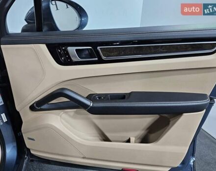 Синий Порше Каен, объемом двигателя 3 л и пробегом 82 тыс. км за 57999 $, фото 20 на Automoto.ua