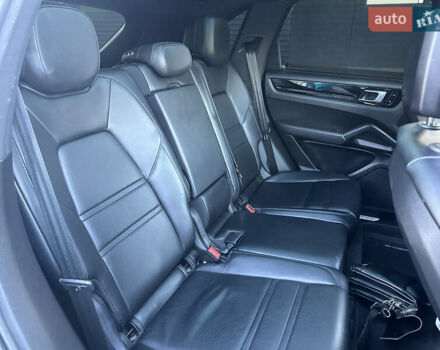 Синій Порше Cayenne, об'ємом двигуна 3 л та пробігом 330 тис. км за 36999 $, фото 17 на Automoto.ua